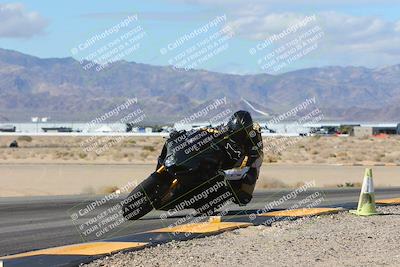 media/Feb-04-2024-SoCal Trackdays (Sun) [[91d6515b1d]]/7-Turn 9 Inside (1140am)/